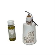 Oliera con decorazione cuore, ciondolo cuore e olio biologico