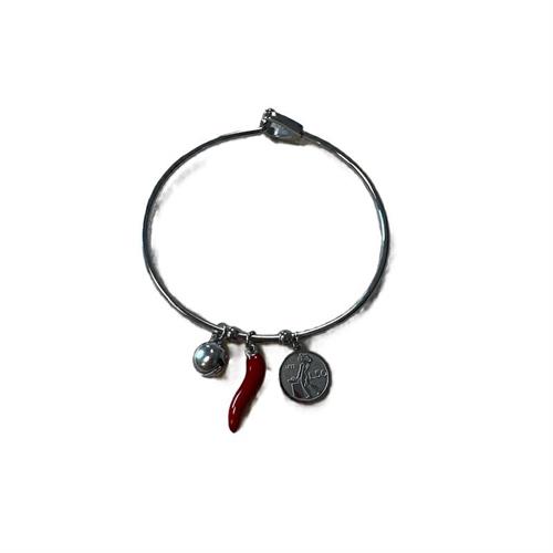 Bracciale silver con corno rosso, moneta e sonaglio - chiusura a goccia