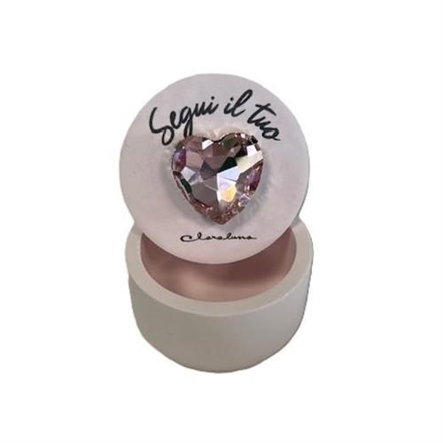 Scatolina in gesso rosa con cuore rosa e scritta Segui il tuo..